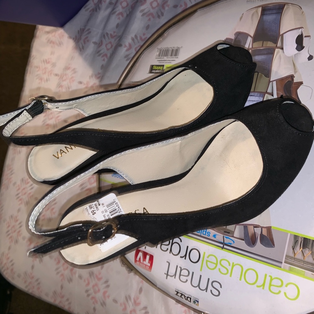 Heels - Picture 1 of 3